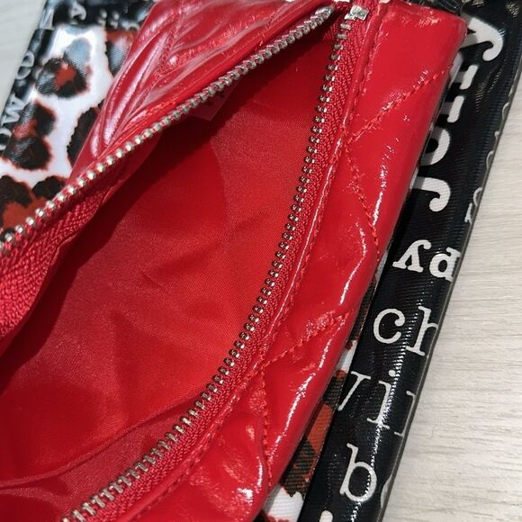 Brighton Red Animal Christmas Print Jingle Triple Pouch Travel Cosmetic Set - Picture 5 of 16